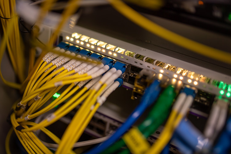 High-speed 10 Gbps network connectivity with DDoS protection for UK dedicated servers