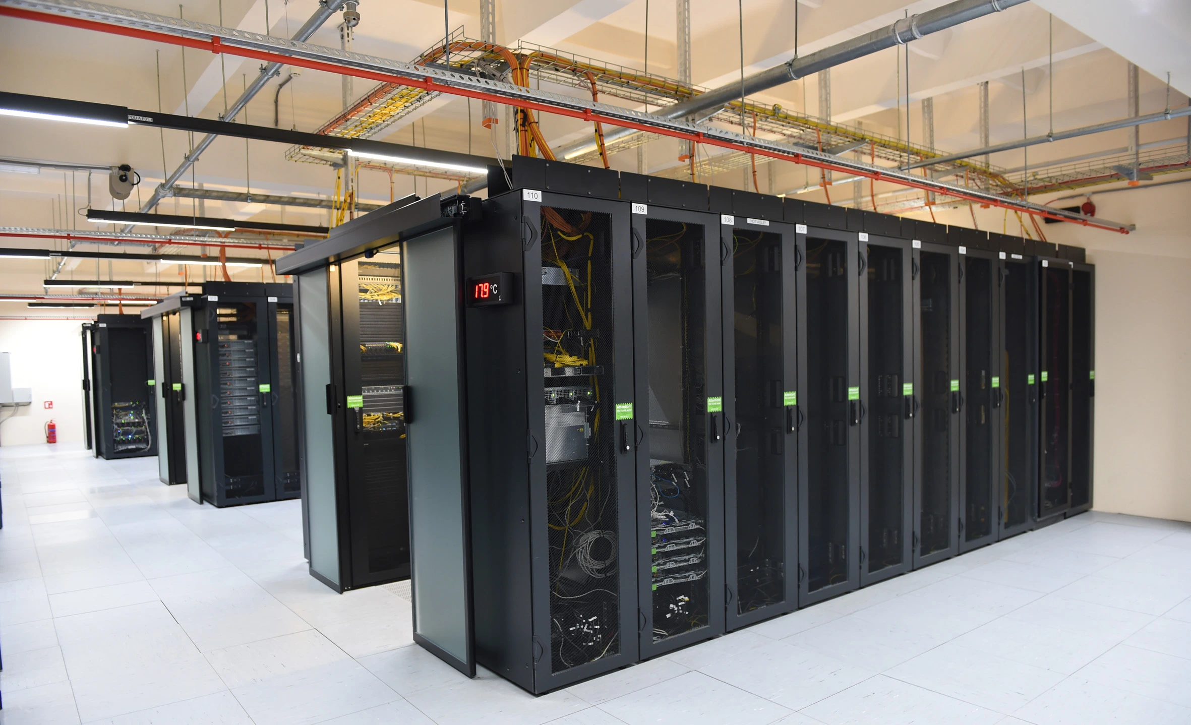 gloucester dedicated server data center providing low-latency UK hosting infrastructure